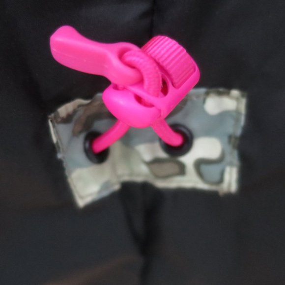 The North Face Camo Puffer Vest Size L - Picture 9 of 11